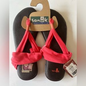 Sanuk sz.11 women’s yoga sling  sandal New Coral color